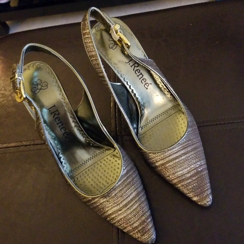 Heels - Picture 2 of 3